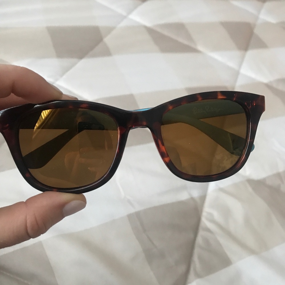 Lily Pulitzer tortoise sunglasses